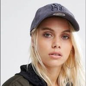 New Era Suede 9 Forty Cap in Gray